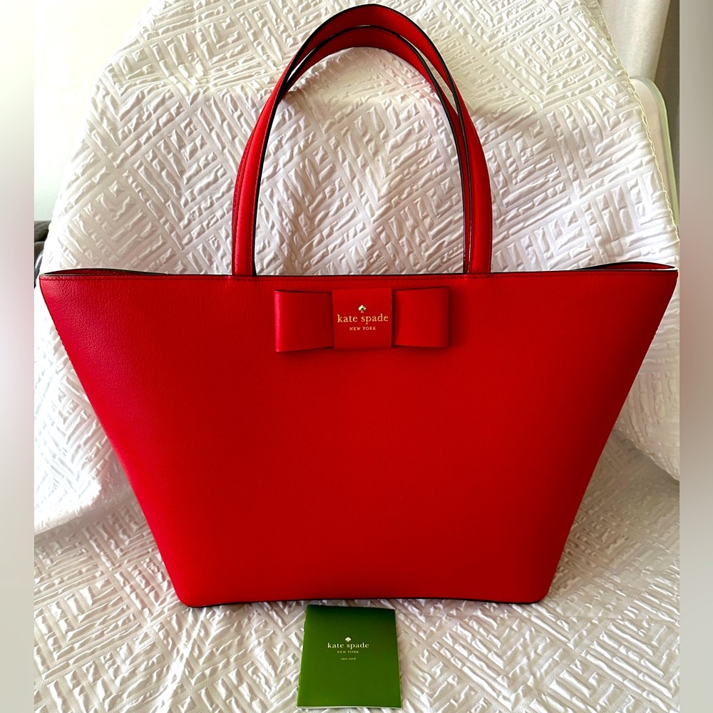 NWT Large Kate Spade Robinson Street Ellis tote bag with cute bow ❤️